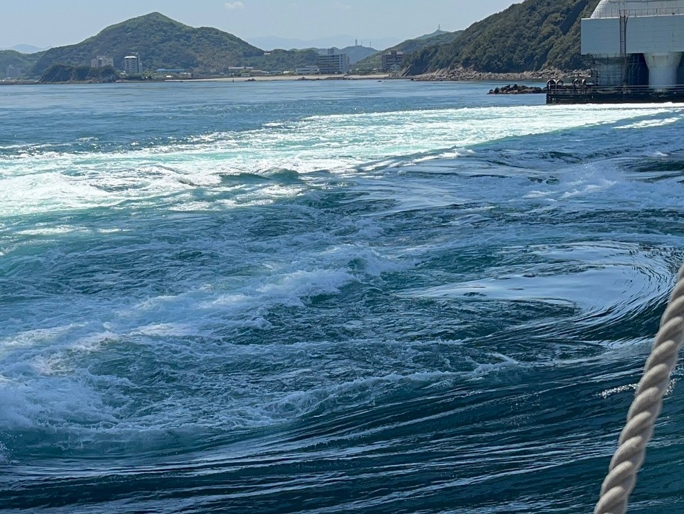 渦潮クルーズ